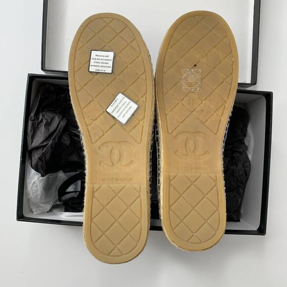 Chanel Velvet Espadrilles Slip on Blue Velvet Womens Size 39 - Picture 3 of 9